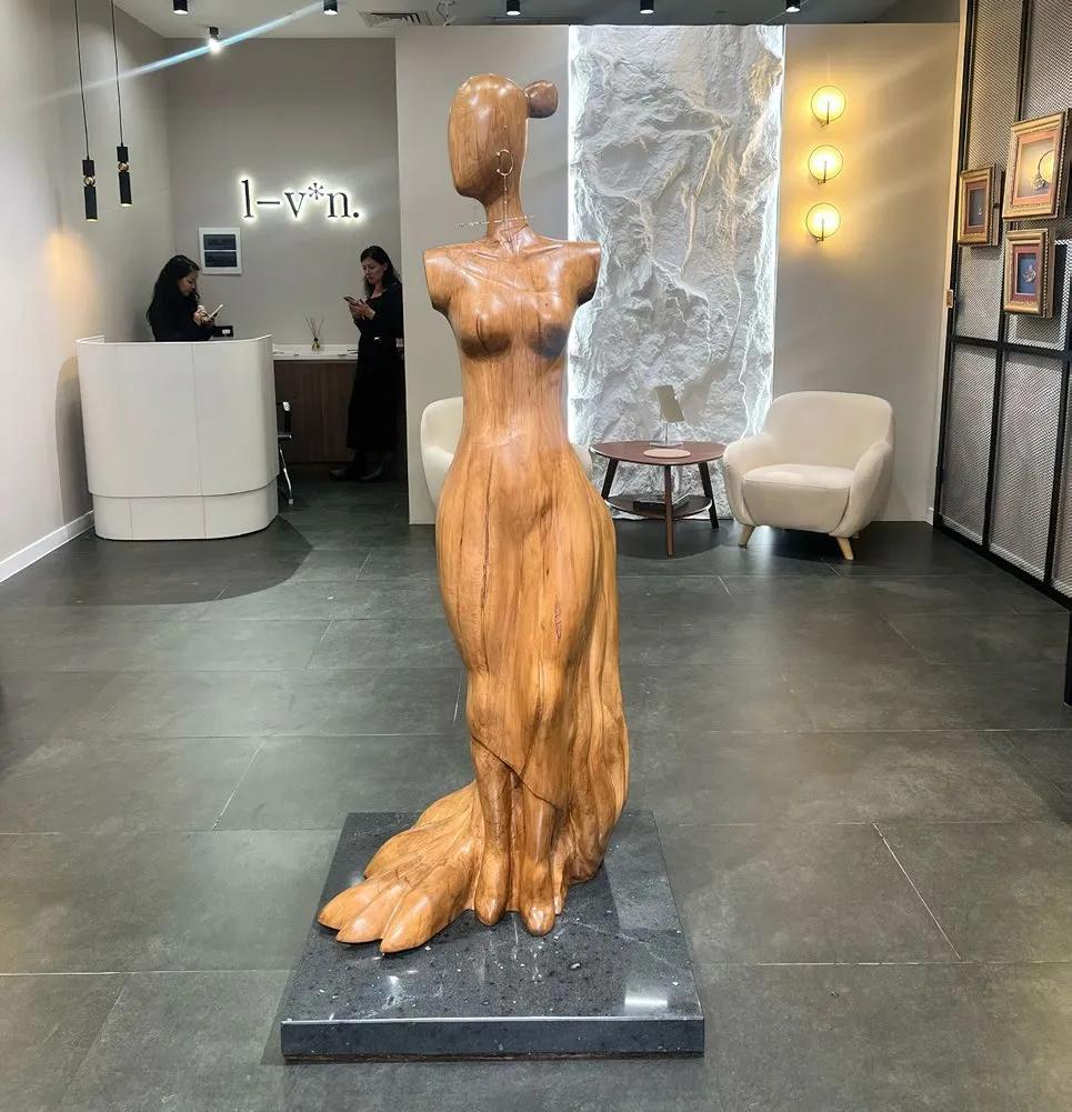 Деревянный манекен